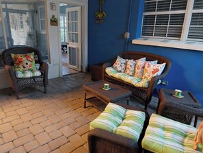 Terrace/patio - Timeless 1959 Florida Farm-Style Home (Sarasota)