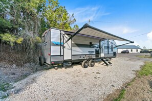 Exterior - Cozy Camper with Canal access (Cross)