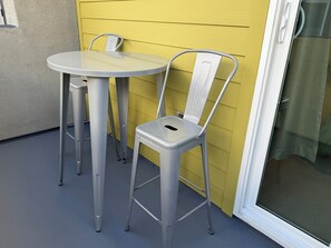 Terrace/patio - Furnished 3BR/3BA Brand New Anaheim Condo Move-In Ready & Utilities Included (Anaheim)