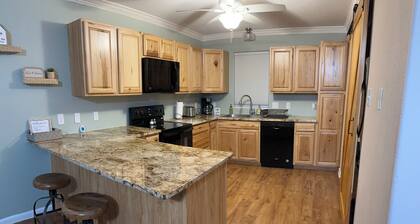 3-bedroom house in quaint Corpus Christi with AC comfort
