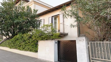 Dettaglio esterni