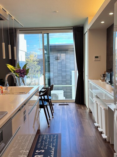 Akikawa Mashiki 2 | 15 mins to Airport | Steel-Frame 3BR | Up to 7 Guests