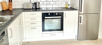 Charming accommodation near station - 11 minutes to Liseberg