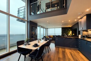 Interior - Elegant Duplex Penthouse Leeds Centre & Free Parking (Leeds)
