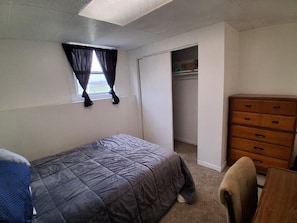 2 Schlafzimmer, Bügeleisen/Bügelbrett, WLAN