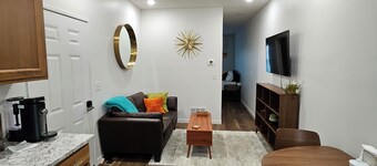Cozy 1-bedroom apartment in Grand Island located on an urban farm.