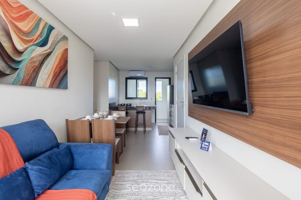 Modern Apartment in a Condo With Pool Rnm0015