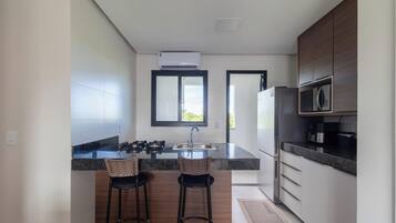 Basic Apartment | Private kitchen