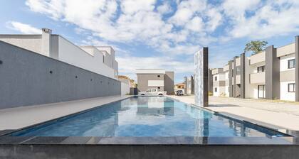 Modern Apartment in a Condo With Pool Rnm0015