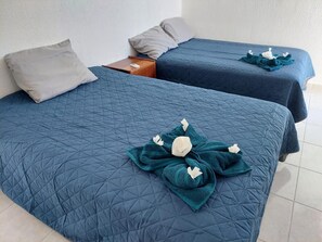 3 bedrooms, Internet, bed sheets - House in Residencial Playa Azul, for up to 8 people, it is a quiet place. (Playa del Carmen)