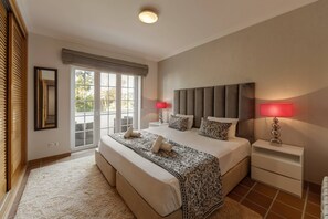 2 bedrooms, iron/ironing board, travel cot, Internet - Casa da Praia - Golf Retreat (Óbidos)