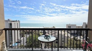 Property grounds - OD Tower I #8, beautiful Ocean Front condo, pool (Myrtle Beach)