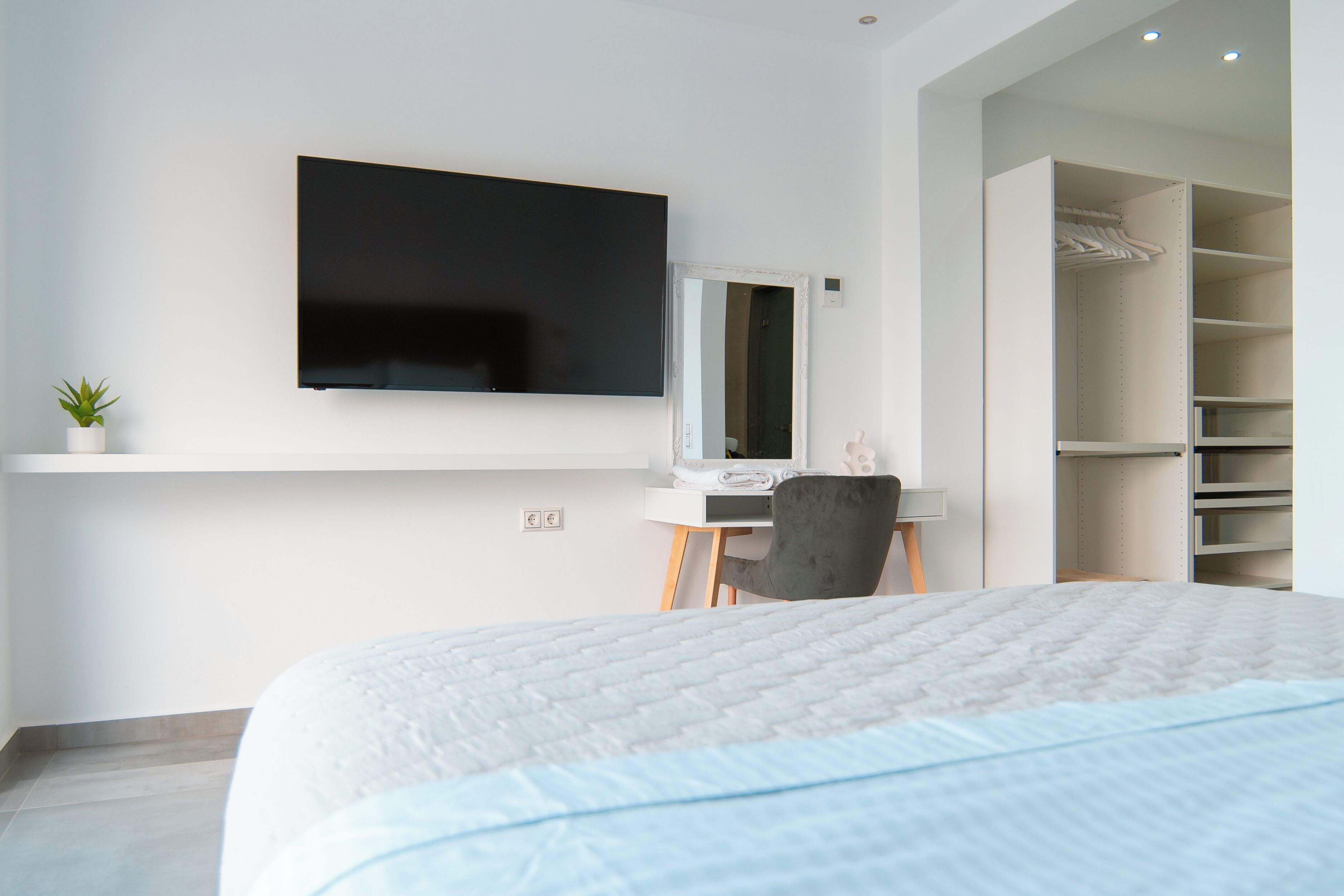 3 Schlafzimmer, Schreibtisch, Bügeleisen/Bügelbrett, kostenloses WLAN