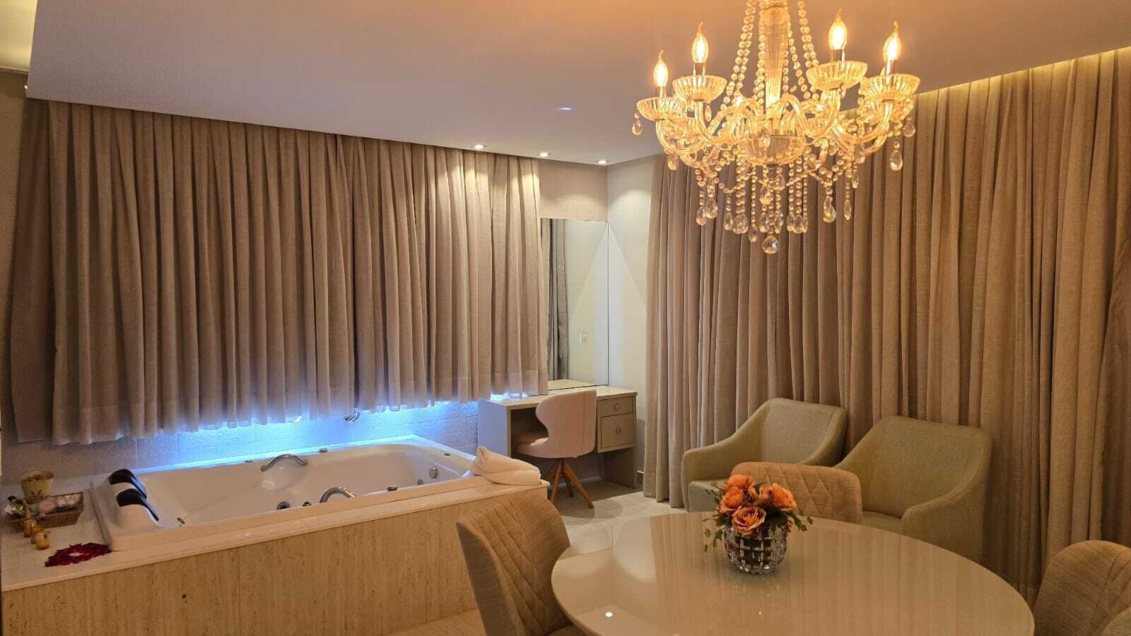 Premium-Suite | Eigener Whirlpool