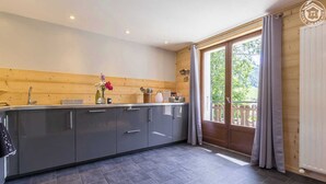 Unclassified image, 5 of 39, button - LE CHALET DU FRENE - LA GIETTAZ (LA GIETTAZ)
