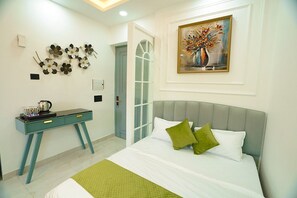 1 bedroom, Internet, bed sheets - Cozy 1-bedroom studio in fantastic Noida with AC (Noida)