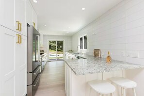 Superior Villa, Pool View | Private kitchen - Serenity at Shorewood (East Hampton)