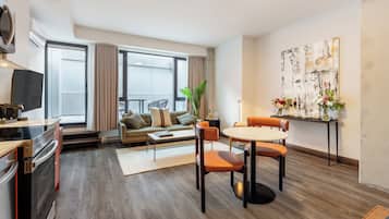 Loft Premium, terrasse | Salle à manger