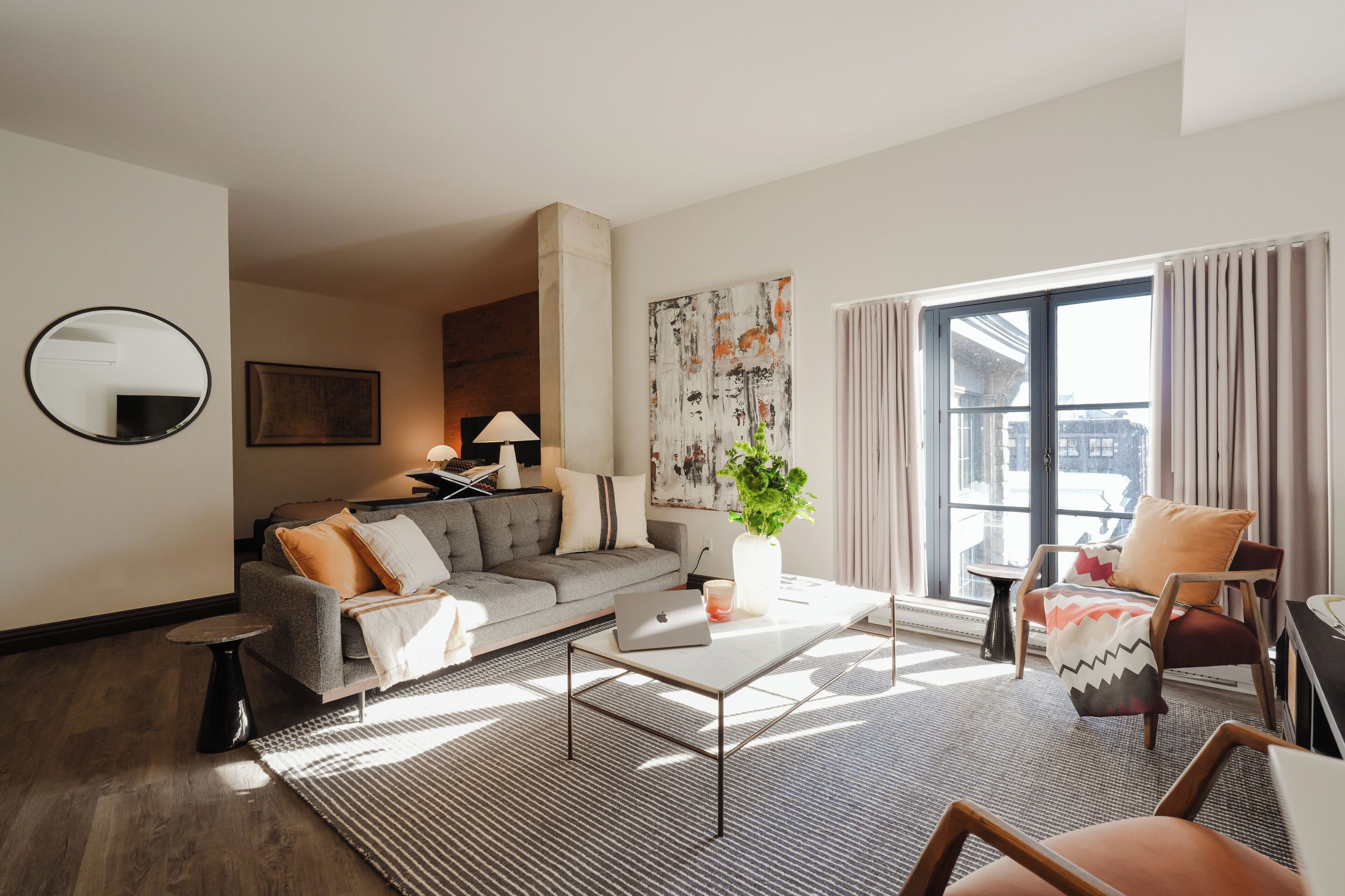 Deluxe Apartment | Living room