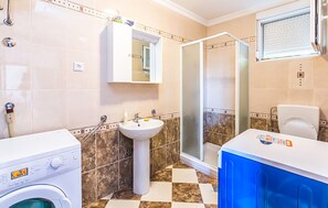 Shower - 2 bedroom cozy apartment in Medulin (Medulin)