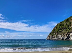 Beach - Villa Grotta Leone (Campania)