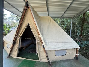 Unclassified image, 3 of 9, button - Kritajna Safari Resort (Savegre de Aguirre)