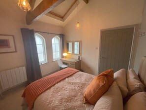 1 bedroom, iron/ironing board, Internet, bed sheets - Cosy and private one bedroom annexe on the edge of historic Newark-on-Trent. (Newark-on-Trent)