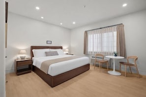 1 habitación, tabla de planchar con plancha y acceso a internet 