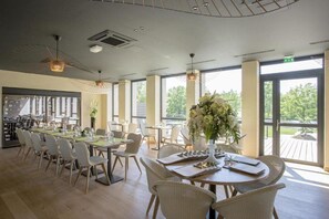 Dining - Hotel de l Abbaye Le Tronchet Saint Malo (Le Tronchet)