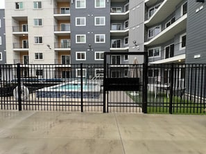 Property grounds - Brand New Tropical Vibe 2bd 2ba (Draper)