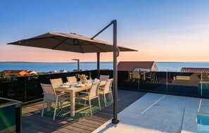 Outdoor dining - Villa Mandre Hills II (Mandre)