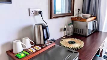 Casa, patio, vistas a la ciudad | Cocina privada