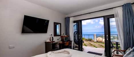 House, Patio, City View | 1 bedroom