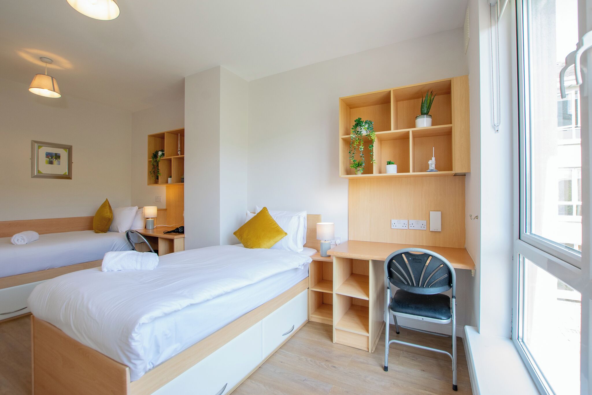 4 quartos, ferros/tábuas de passar roupa, Wi-Fi, roupa de cama