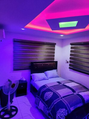 3 bedrooms, WiFi, bed sheets - A very beautiful luxury apartment in lagos mainland (Lagos)