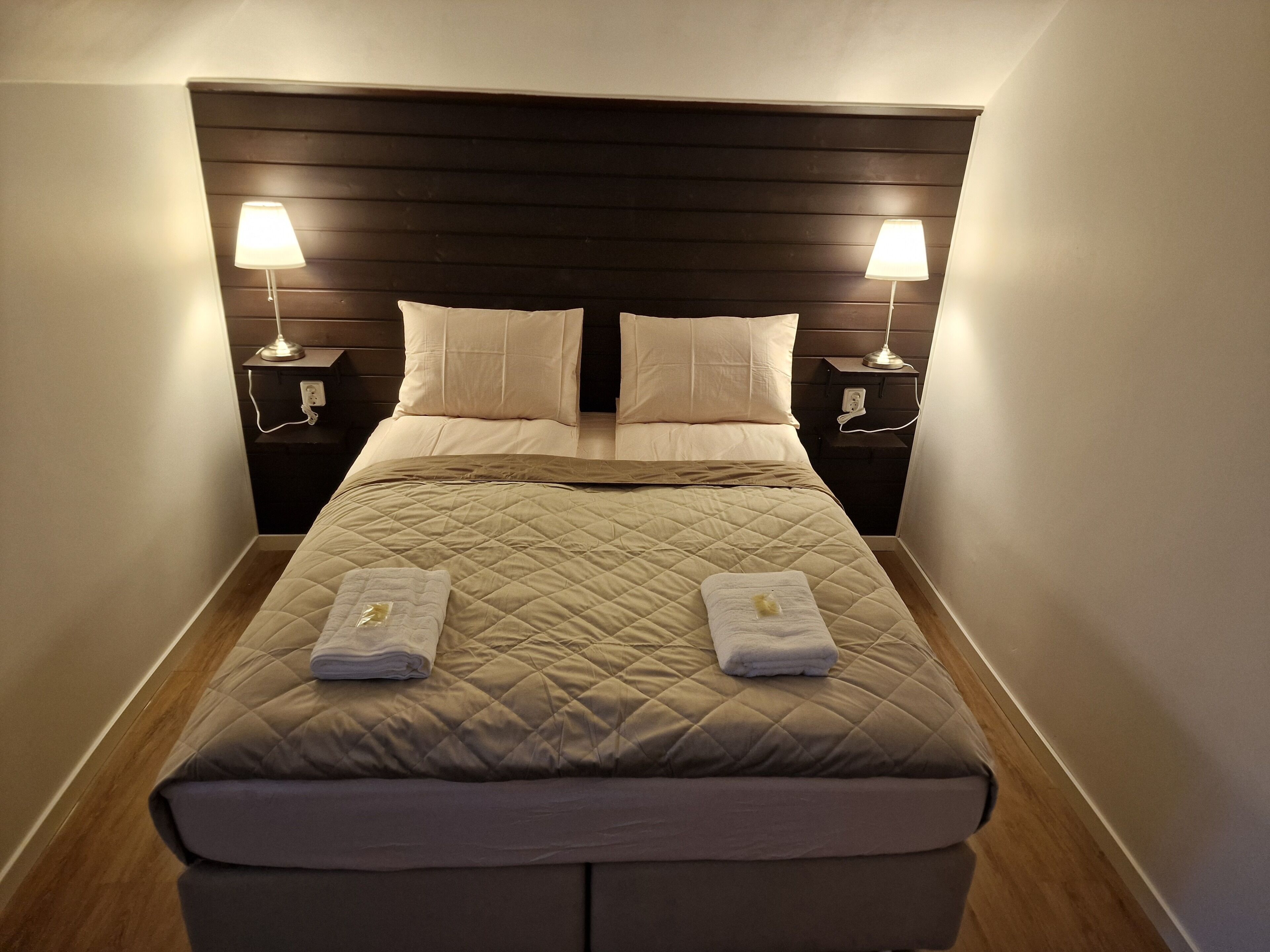 Phòng đôi cơ bản