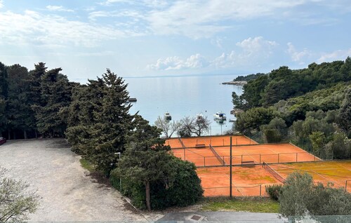 2 bedroom awesome apartment in Rab