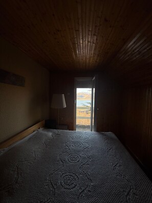 Chalet, 2 Bedrooms, Balcony, Lake View