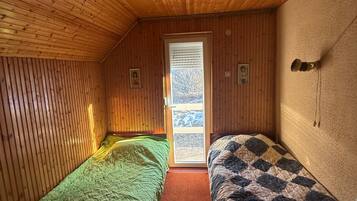 Chalet, 2 Bedrooms, Balcony, Lake View | 2 bedrooms