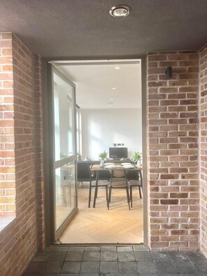 Dining - Modern 3BR Apartment/Dollis Hill/Lift Access/Ideal for Corporate Stays&Families  (London)