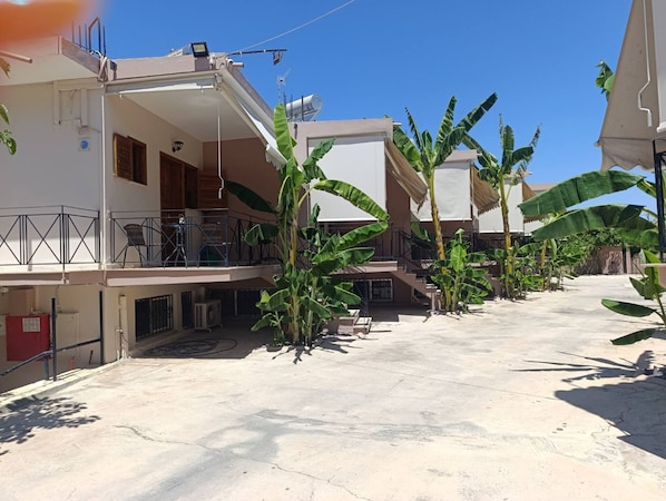 Exterior - AK Village Rooms - Peloponnese Comfy Gem (Nafplio)