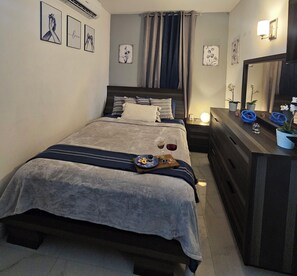 2 bedrooms, desk, iron/ironing board, free WiFi - Villa De Gloria II - Elevated Signature Stay (Bayamon)