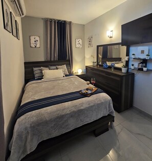 2 bedrooms, desk, iron/ironing board, free WiFi - Villa De Gloria II - Elevated Signature Stay (Bayamon)