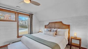 3 bedrooms, iron/ironing board, Internet, bed sheets