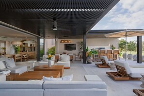 Outdoor dining - Villa Buena Vida at Porta Fortuna Punta Mita (Punta Mita)
