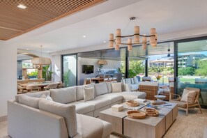 Dining - Villa Buena Vida at Porta Fortuna Punta Mita (Punta Mita)