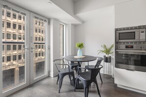 Classic Suite | Dining - The Bayford Suites (Toronto)