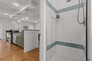 Shower, hair dryer, towels - 30A Magnolia Cottage | Pool Nearby | Walk to Beach (Inlet Beach)