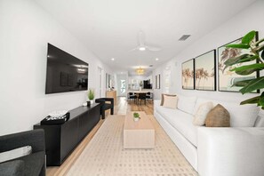 Smart TV - 217 Managed by Brampton Park (Delray Beach)