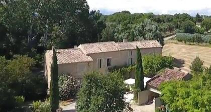 Maison Margerie - Provencal farmhouse with swimming pool and view of Mont Ventoux